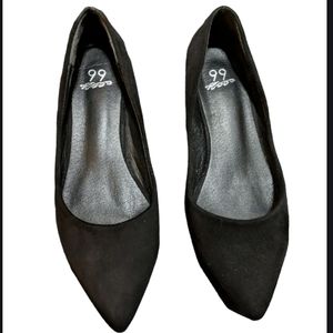 ✨2/$15 3/$20✨ Short Black Heels with Pointed Toe, size 38, fits like a 7.5-8